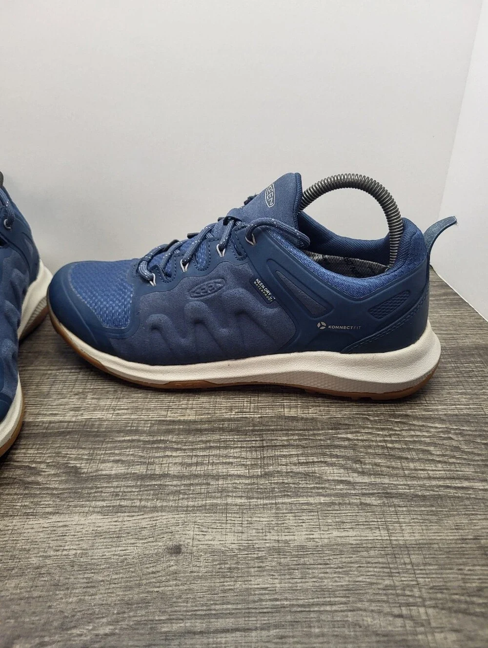 Keen Explore Hiking Shoes Womens Size 10 Blue Watreproof Sneakers